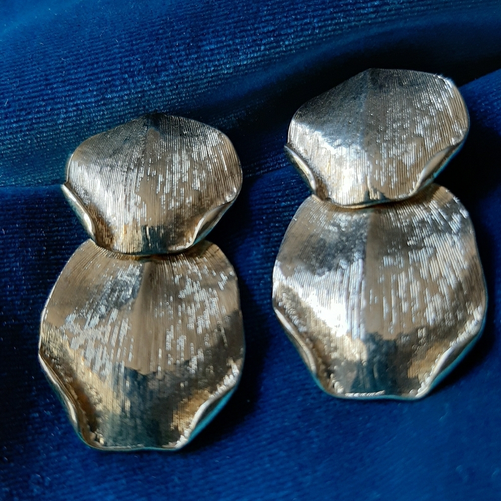 Earrings Dangles Goldtone